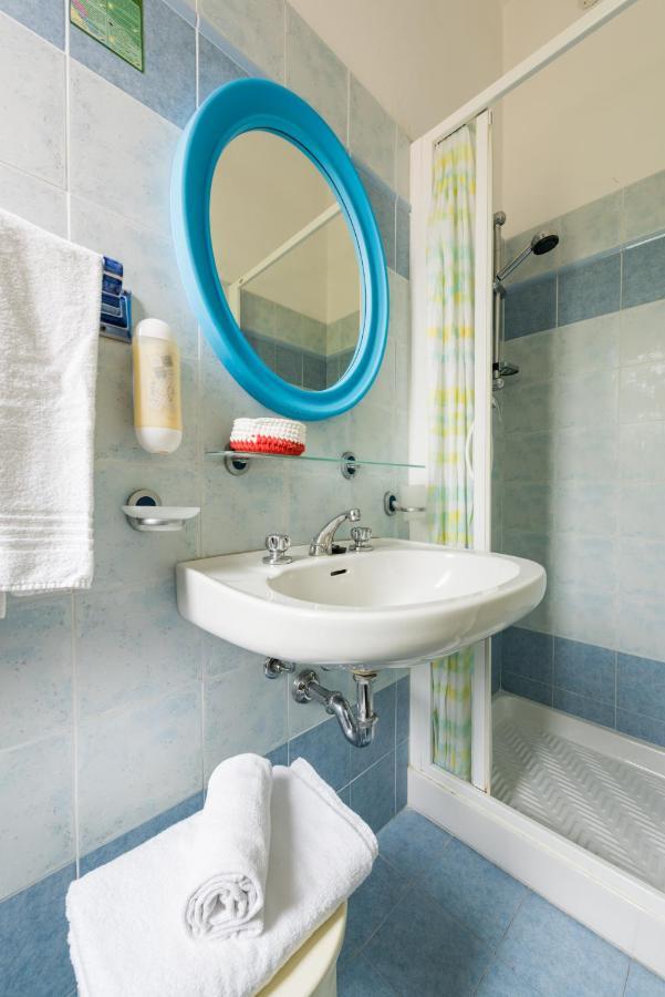 צ'סנטיקו Hotel Villa Rosa מראה חיצוני תמונה