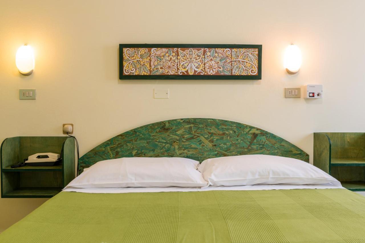 צ'סנטיקו Hotel Villa Rosa מראה חיצוני תמונה