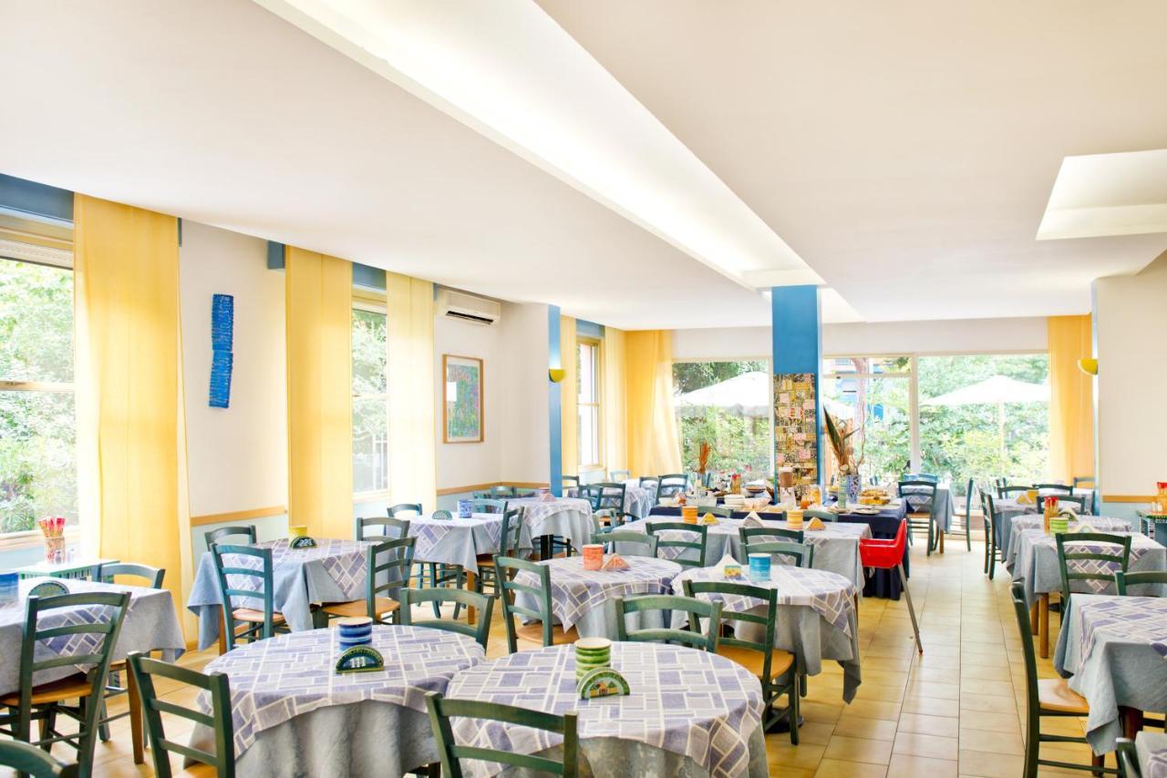 צ'סנטיקו Hotel Villa Rosa מראה חיצוני תמונה