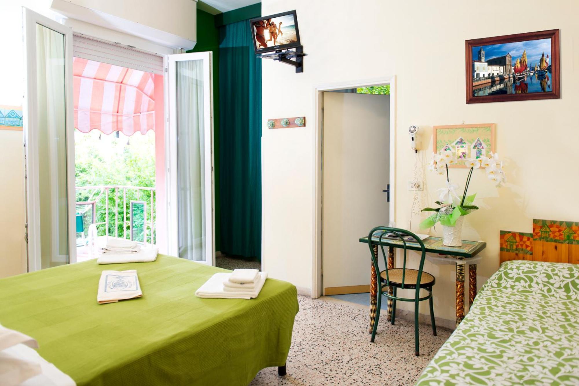 צ'סנטיקו Hotel Villa Rosa חדר תמונה