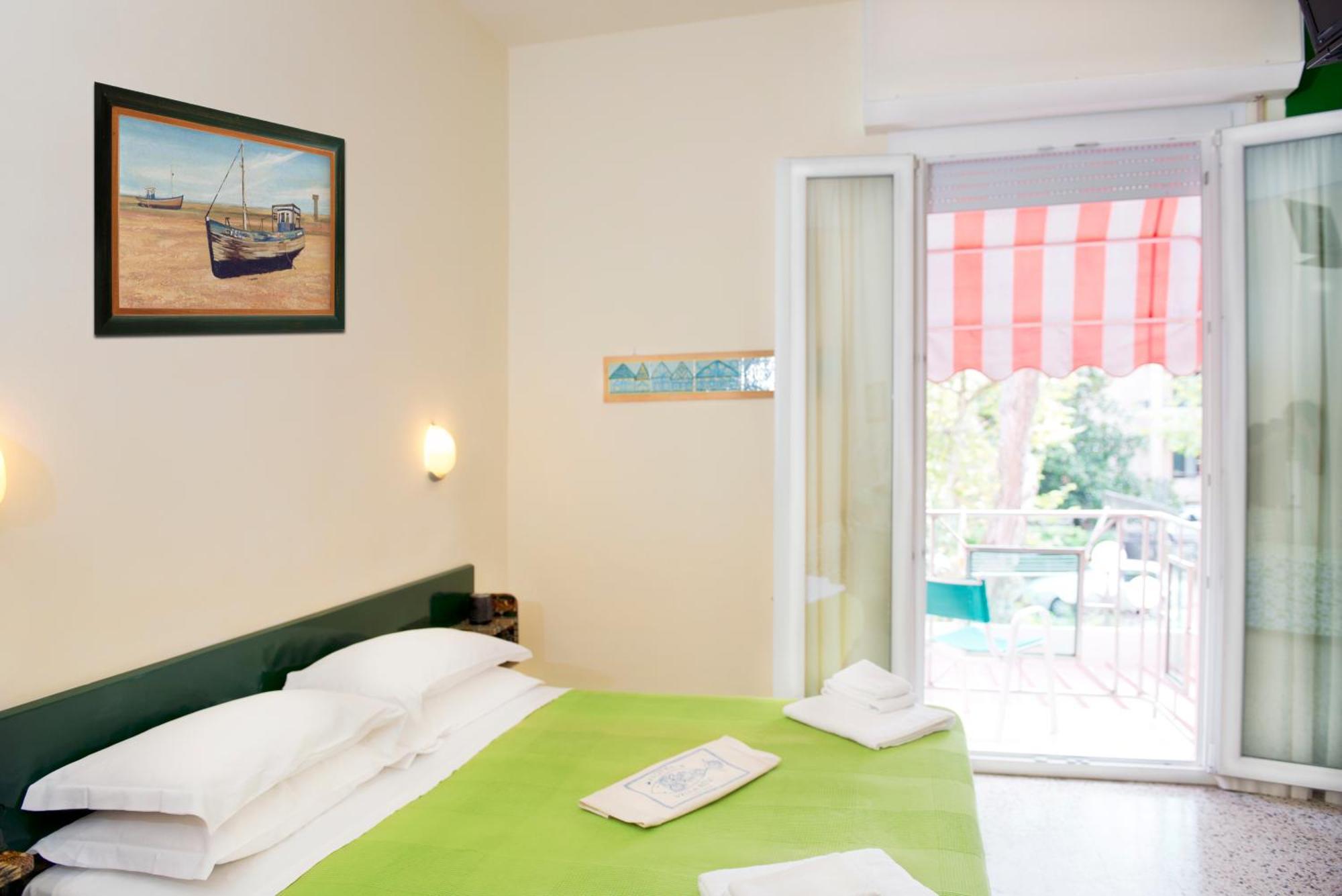 צ'סנטיקו Hotel Villa Rosa חדר תמונה